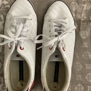 Tommy Hilfiger size 8 sneakers